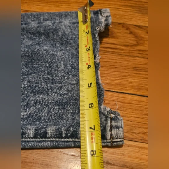 Judy Blue Jeans Blue Denim Cropped Bootcut Distressed Stretch Women's Size 7/28 - Picture 13 of 13